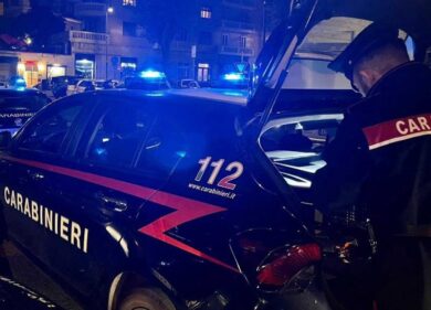 Sparatoria a Rozzano, 30enne colpito alla schiena: caccia a quattro aggressori