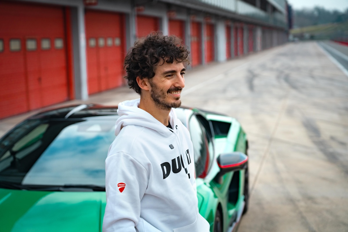 Lamborghini Temerario: Pecco Bagnaia svela la V8 da 10.000 giri e 920 CV