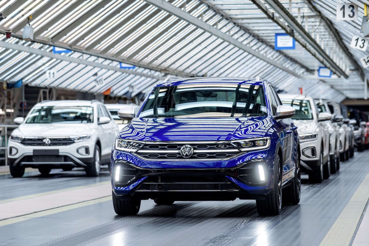 Dazi auto USA, Volkswagen tratta con Trump: nuovi impianti in cambio di accordo Dazi auto USA, Volkswagen tratta con Trump: nuovi impianti in cambio di accordo