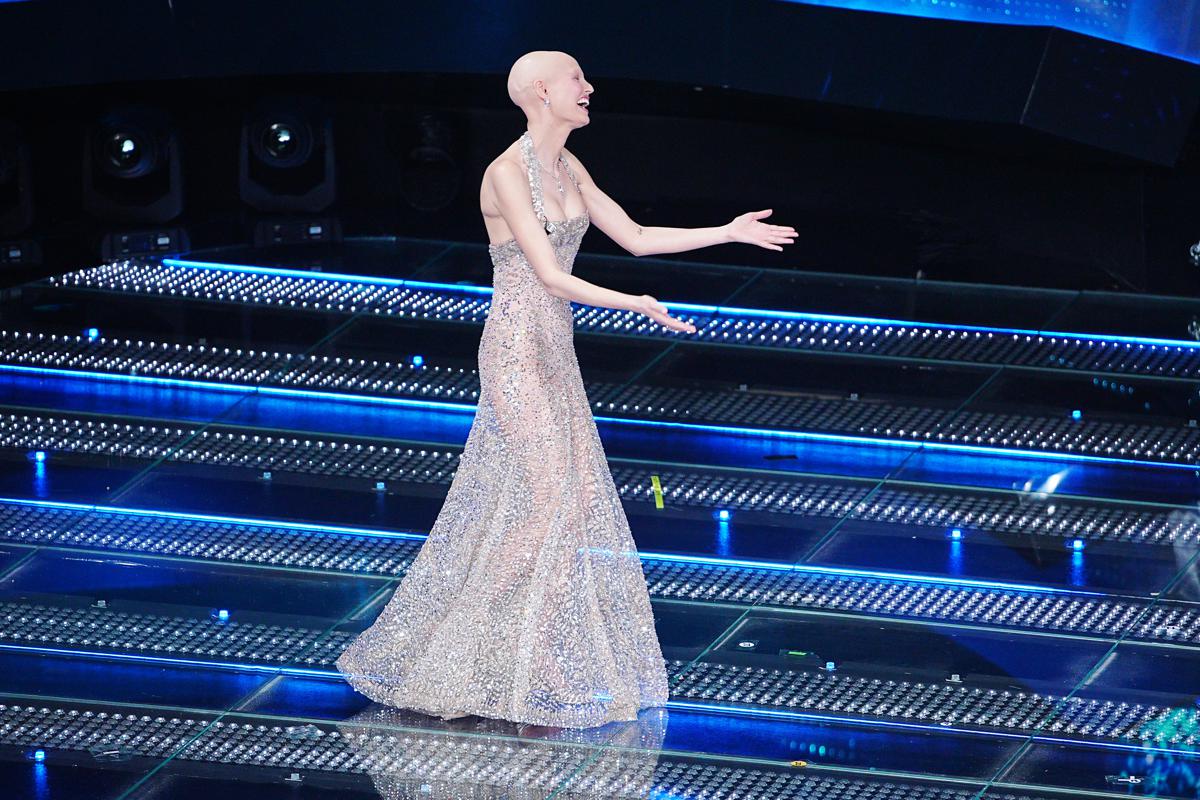 Bianca Balti a Belve esalta le doti del fidanzato: “Il pene mi ha guarita dal cancro” Bianca Balti a Belve esalta le doti del fidanzato: “Il pene mi ha guarita dal cancro”