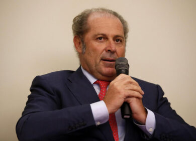 Generali, Donnet: “Su Natixis niente muro contro muro col governo. Basta bugie, risparmio al sicuro”