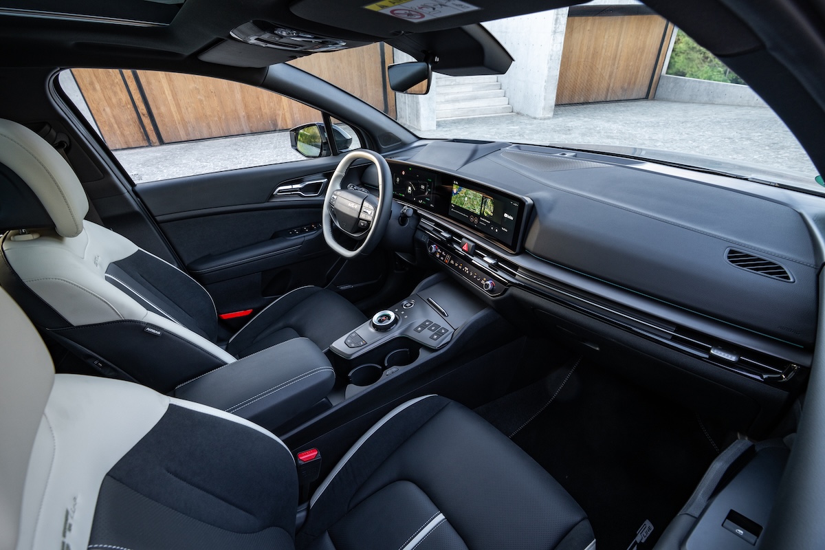 Nuovo Kia Sportage 2025: design, tecnologia e motori ibridi per il C-SUV più evoluto di sempre Nuovo Kia Sportage 2025: design, tecnologia e motori ibridi per il C-SUV più evoluto di sempre