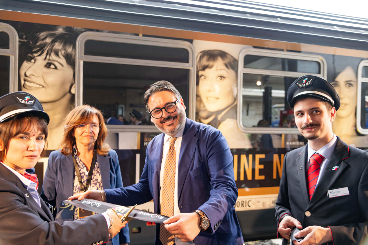 Gruppo FS: inaugurato l’Intercity “Le donne, non le dive” per il Taormina Film Festival