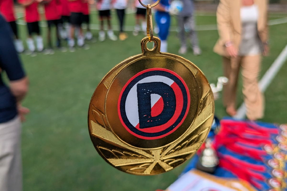 Intesa Sanpaolo sostiene ‘Squadra Dentro’ per il reinserimento dei giovani detenuti attraverso lo sport Intesa Sanpaolo sostiene ‘Squadra Dentro’ per il reinserimento dei giovani detenuti attraverso lo sport