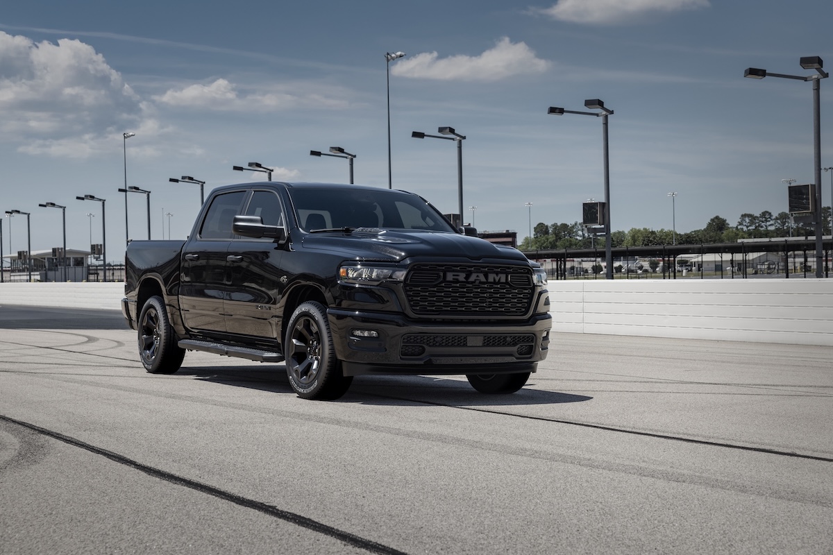 Ram 1500 MY2026: il ritorno del motore HEMI V8 da 5,7 litri con sistema eTorque
