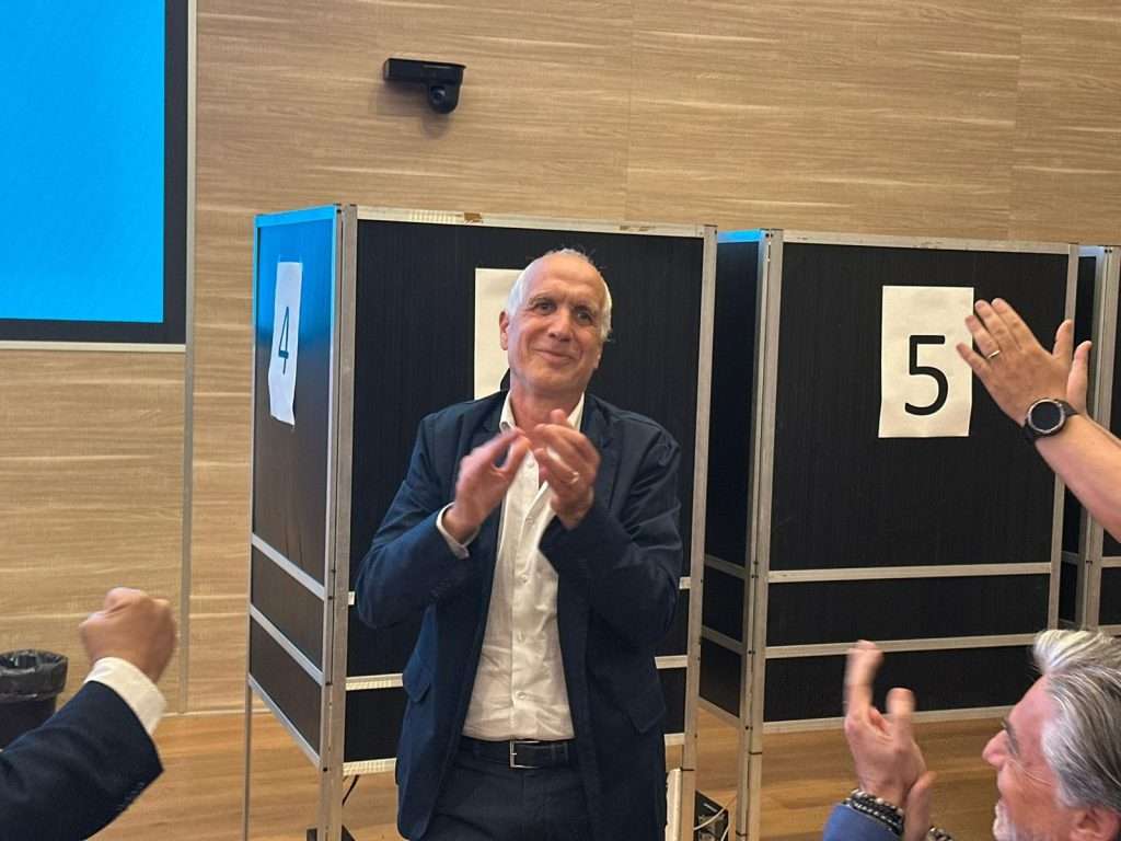 Umberto Fratino è il nuovo Rettore del Politecnico di Bari Umberto Fratino è il nuovo Rettore del Politecnico di Bari