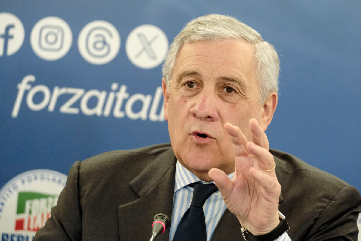 Tasse, Tajani: “Fondamentale il taglio dell’Irpef al 33% fino a 60mila euro. Sugar tax? Rinvio di almeno dodici mesi” Tasse, Tajani: “Fondamentale il taglio dell’Irpef al 33% fino a 60mila euro. Sugar tax? Rinvio di almeno dodici mesi”