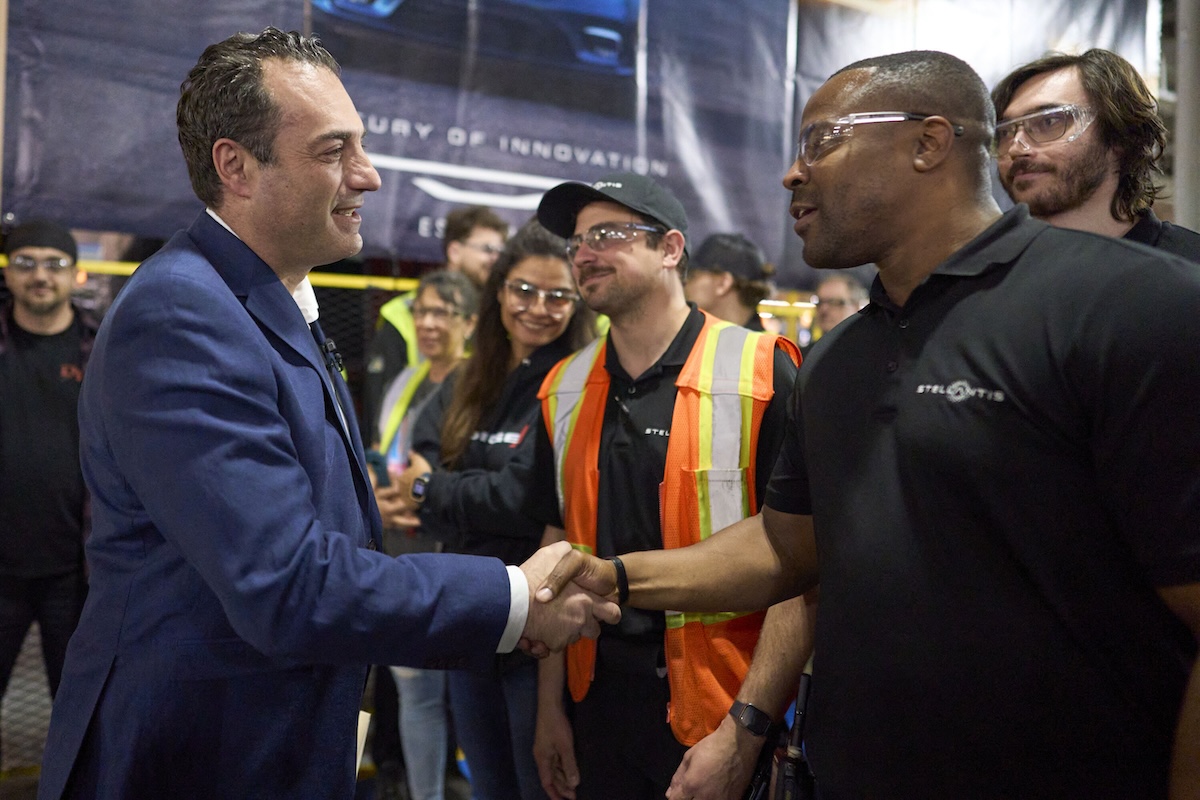 Antonio Filosa nuovo CEO di Stellantis: compenso fino a 24 milioni di euro l’anno tra fisso, bonus e azioni