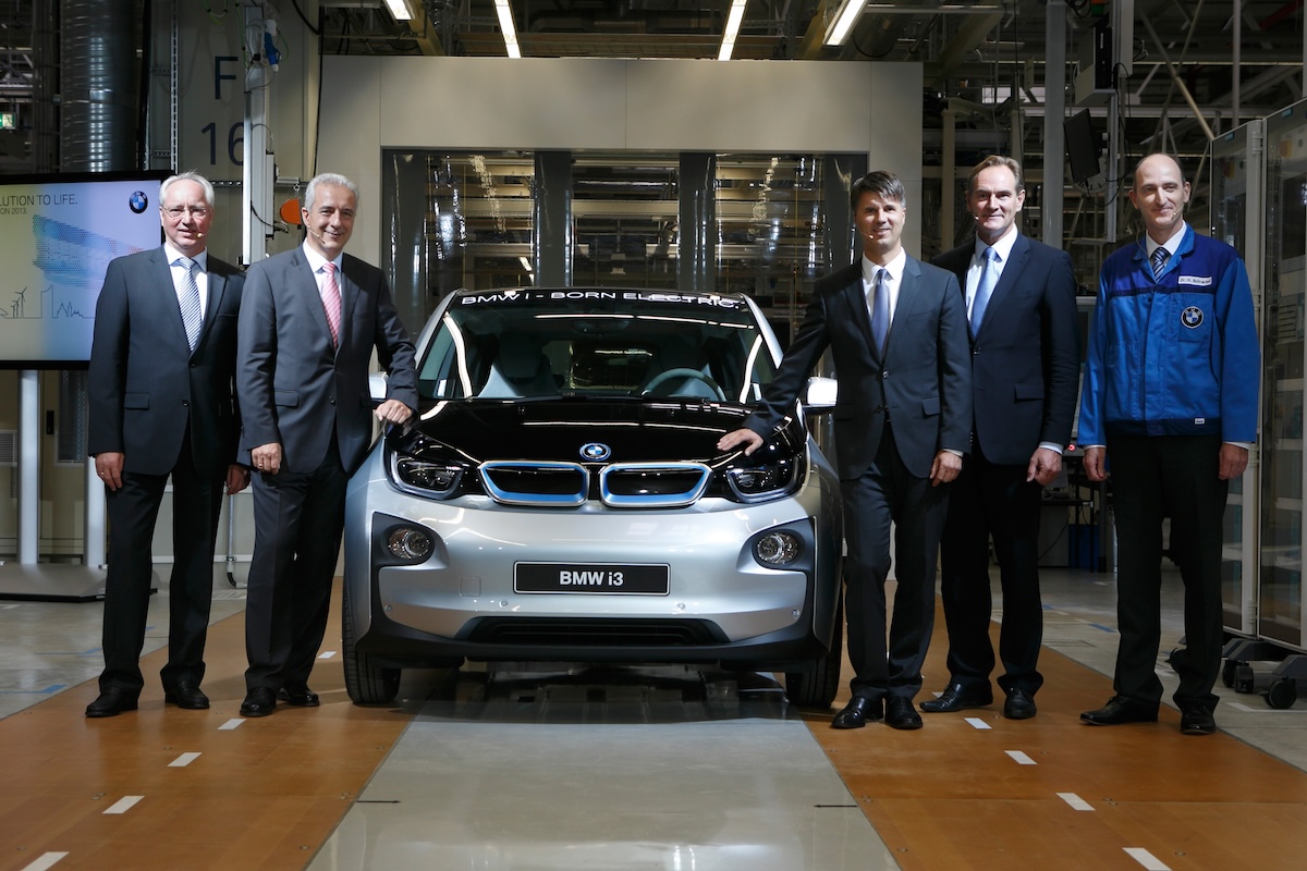BMW celebra il traguardo storico: 3 milioni di veicoli elettrificati prodotti