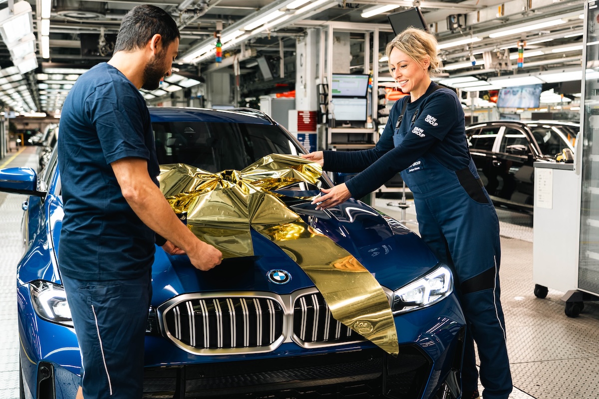 BMW celebra il traguardo storico: 3 milioni di veicoli elettrificati prodotti