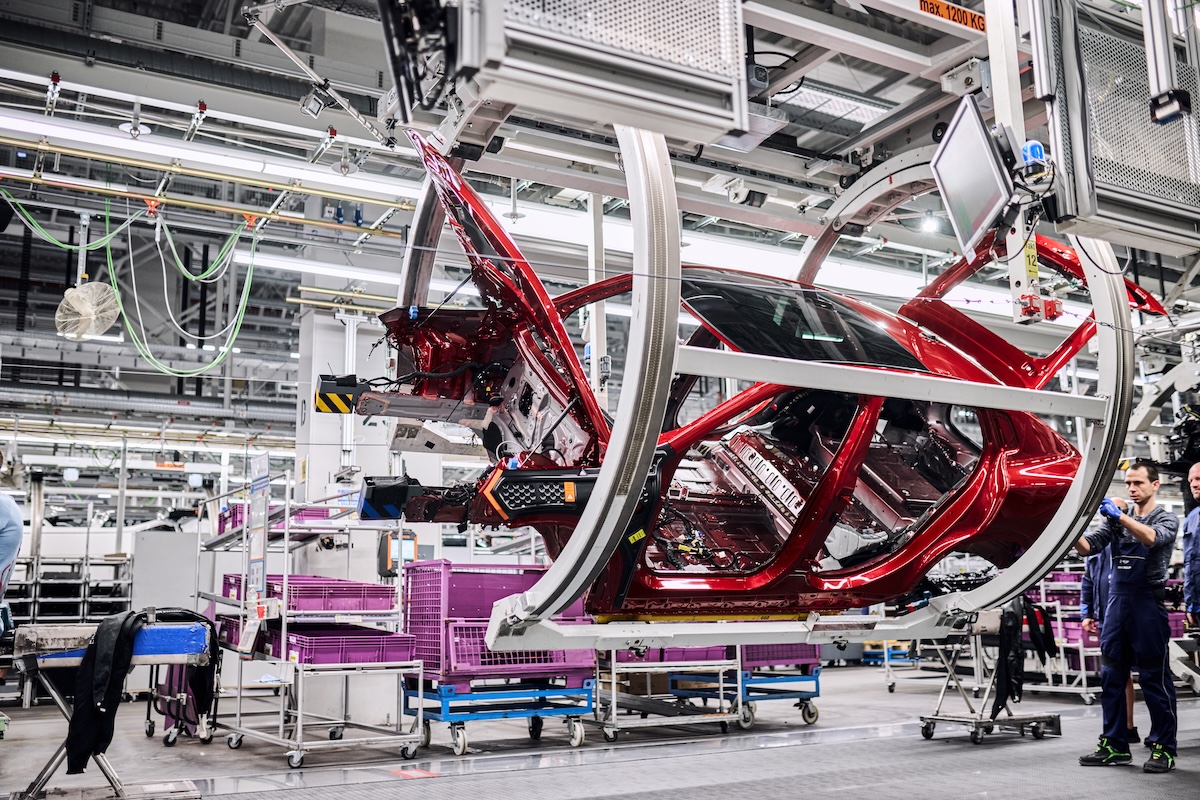 BMW celebra il traguardo storico: 3 milioni di veicoli elettrificati prodotti