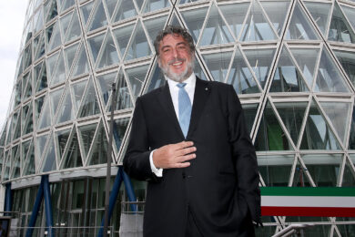 Unipol, le remunerazioni milionarie di Cimbri fanno storcere il naso a molti investitori internazionali