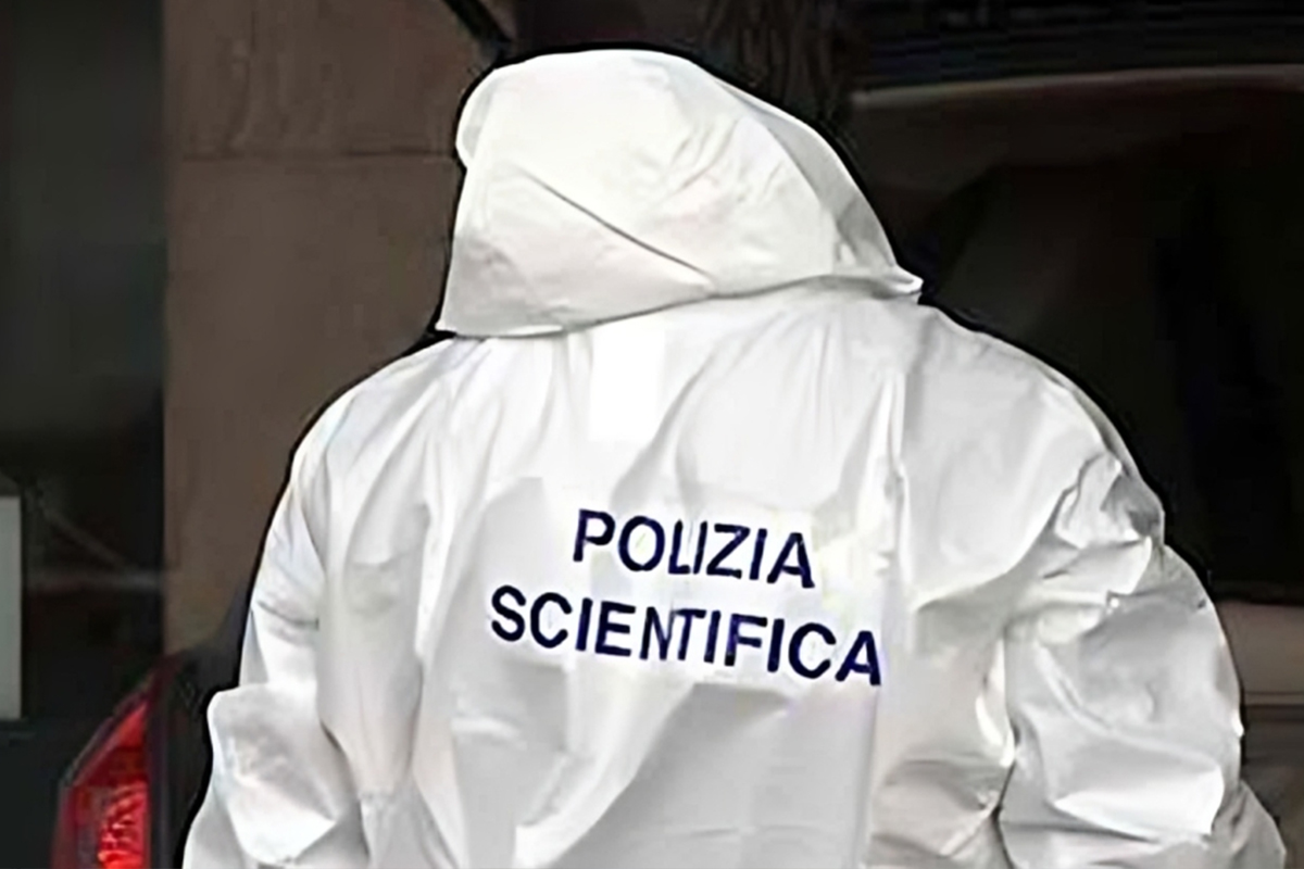Svolta nell’omicidio di Saronno, fermata la nuora dell’86enne: il marito l’ha trovata con il coltello in mano Svolta nell’omicidio di Saronno, fermata la nuora dell’86enne: il marito l’ha trovata con il coltello in mano