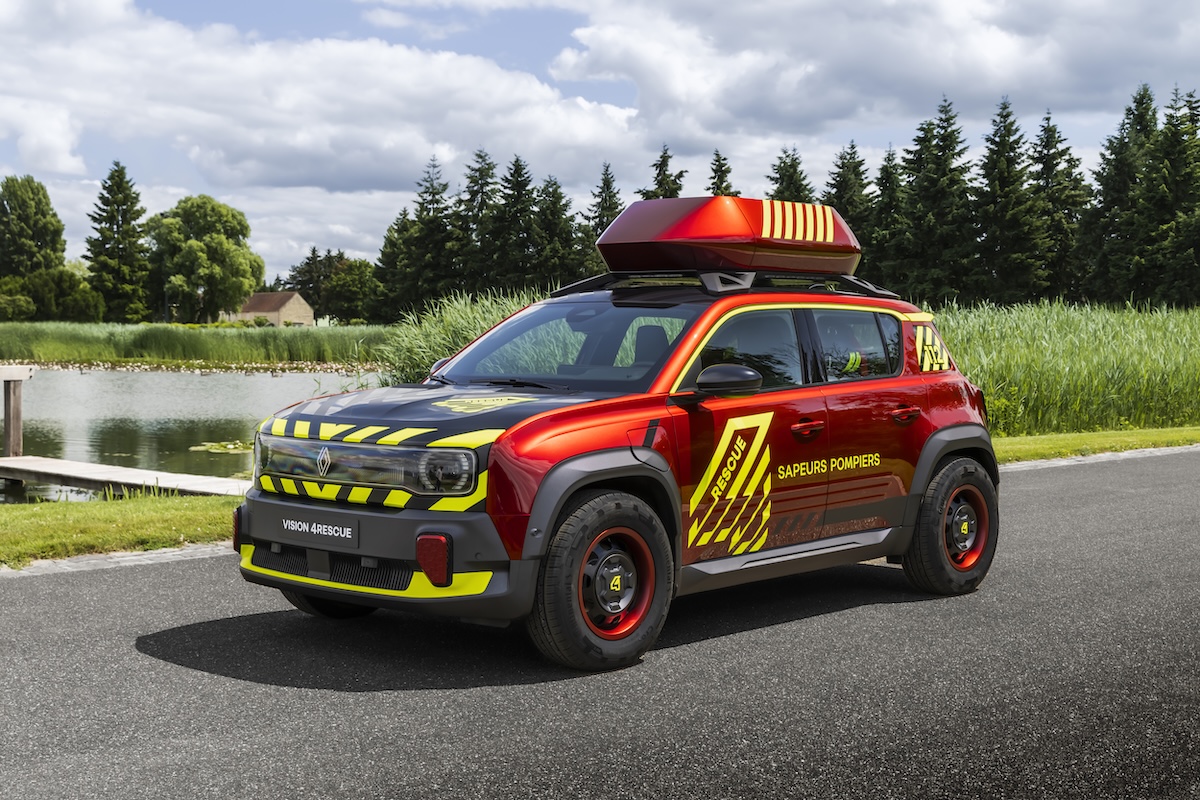 Renault 4, un drone a bordo per aiutare i vigili del fuoco Renault 4, un drone a bordo per aiutare i vigili del fuoco