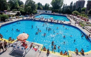 Milano, piscina Argelati chiusa per altri cinque anni. Verri (Lega): “Cittadini presi in giro”