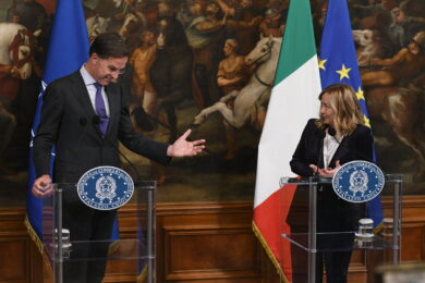 Spese militari, la Nato batte cassa: Rutte da Meloni a Palazzo Chigi. Focus su difesa e riarmo