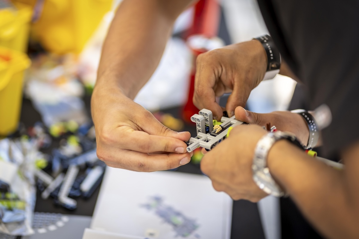Lamborghini apre le porte ai suoi eroi silenziosi: il successo del Family & Friends Day 2025 Lamborghini apre le porte ai suoi eroi silenziosi: il successo del Family & Friends Day 2025