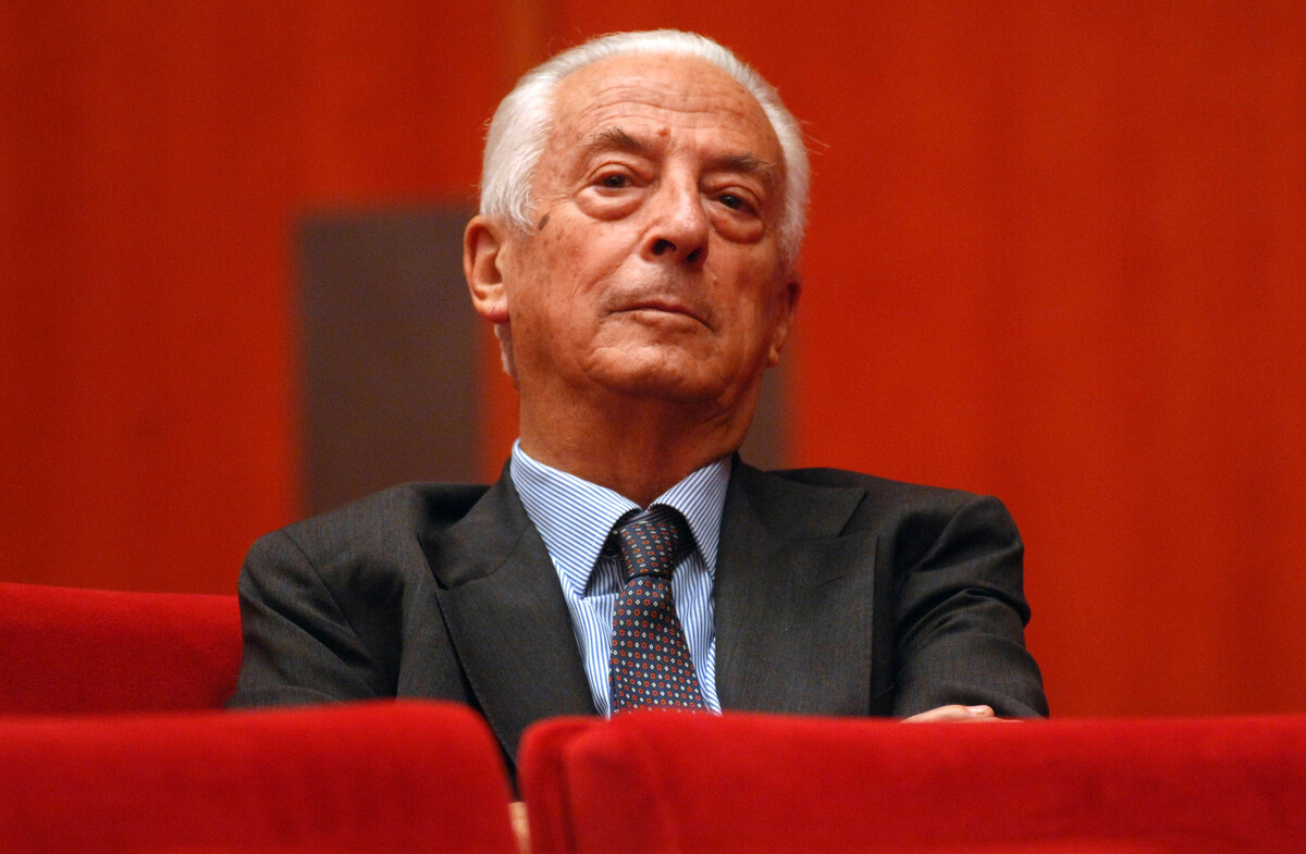 Morto Franzo Grande Stevens, dalla Fiat ai vertice della Juve: si spegne a 97 anni il fedele avvocato degli Agnelli