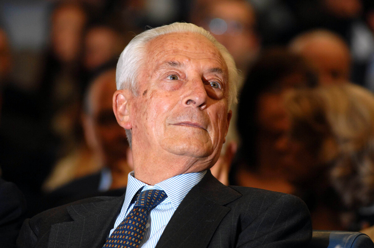 Morto Franzo Grande Stevens, dalla Fiat ai vertice della Juve: si spegne a 97 anni il fedele avvocato degli Agnelli