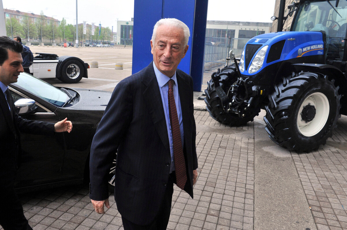 Morto Franzo Grande Stevens, dalla Fiat ai vertice della Juve: si spegne a 97 anni il fedele avvocato degli Agnelli