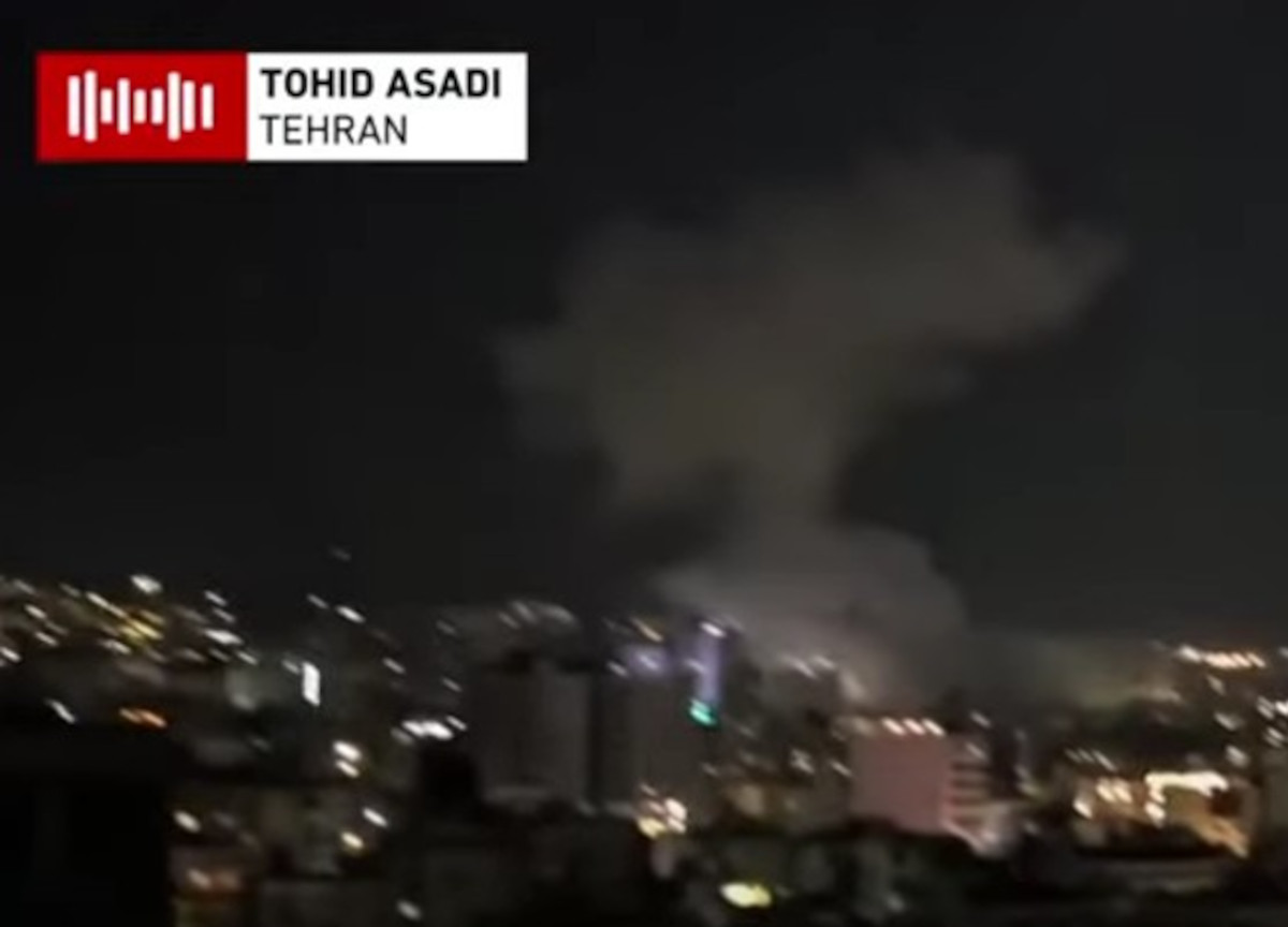 Medio Oriente in fiamme, dall’Iran centinaia di missili su Israele: esplosioni a Gerusalemme, boati a Tel Aviv Medio Oriente in fiamme, dall’Iran centinaia di missili su Israele: esplosioni a Gerusalemme, boati a Tel Aviv