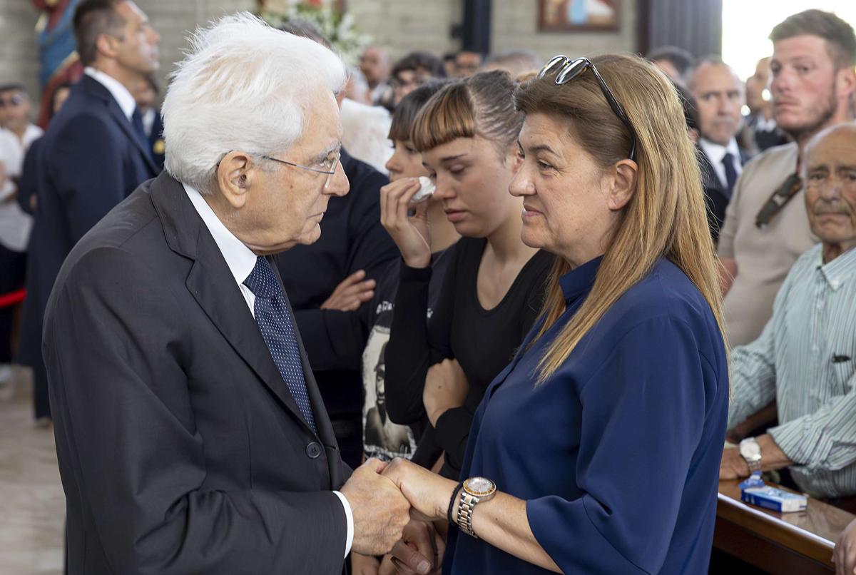 Ostuni, l’ultimo saluto a Carlo Legrottaglie con il Presidente Sergio Mattarella