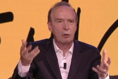 Propaganda Live, l’urlo di Benigni contro la guerra a Gaza: “Continuano a uccidere i bambini. Non sono uomini” | VIDEO