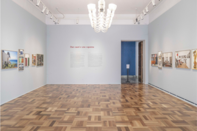 Intesa Sanpaolo, Galleria d’Italia – Napoli: inaugurato il progetto fotografico di Daniele Ratti “Due cuori e una capanna”