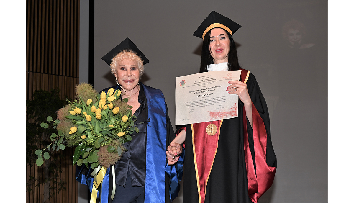 Ornella Vanoni riceve laurea ad honorem all’Università Statale di Milano Ornella Vanoni riceve laurea ad honorem all’Università Statale di Milano