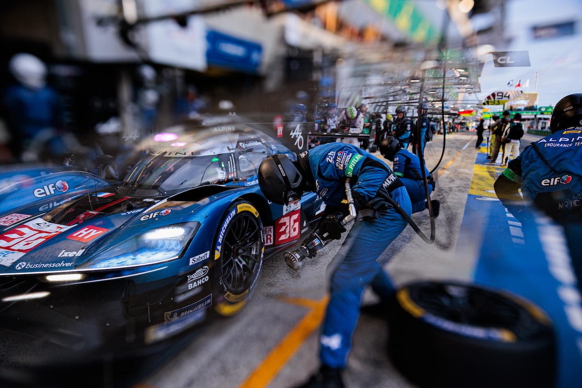 Alpine nella Top 10 a Le Mans: traguardo doppio