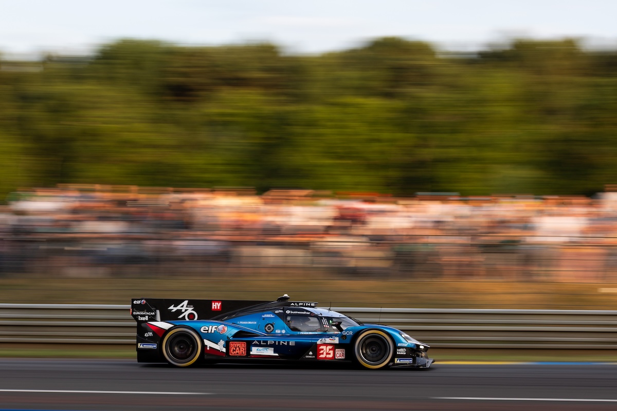 Alpine nella Top 10 a Le Mans: traguardo doppio