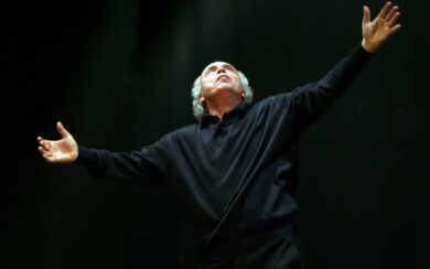 Legnano, Mario Pirovano porta il “Mistero Buffo” di Dario Fo al Castello Visconteo