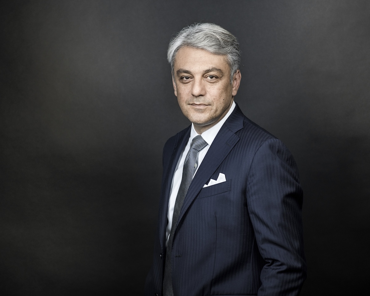 Kering si affida alla cura di Luca de Meo, ufficializzato il nuovo Ad. Ecco da quando parte l’incarico Kering si affida alla cura di Luca de Meo, ufficializzato il nuovo Ad. Ecco da quando parte l’incarico