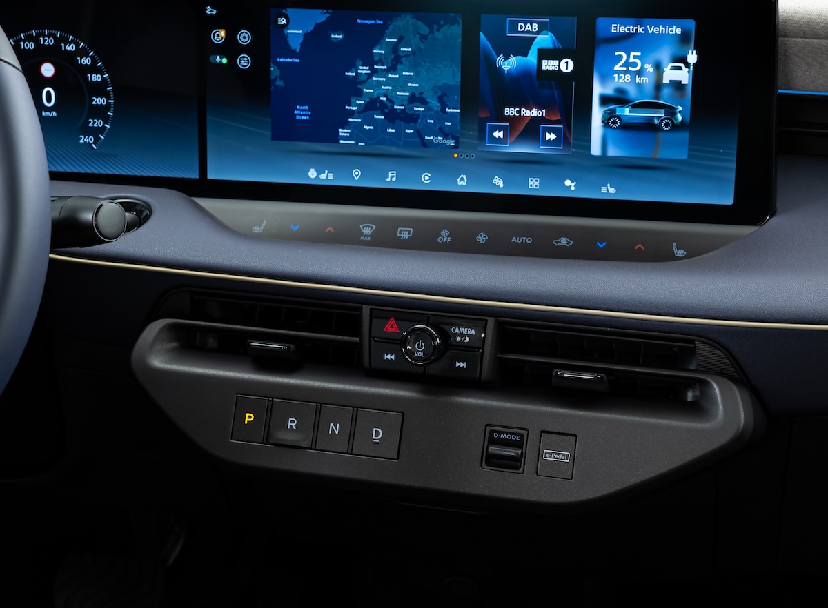 Nissan svela la nuova LEAF 2026, evoluzione elettrica da 604 km Nissan svela la nuova LEAF 2026, evoluzione elettrica da 604 km