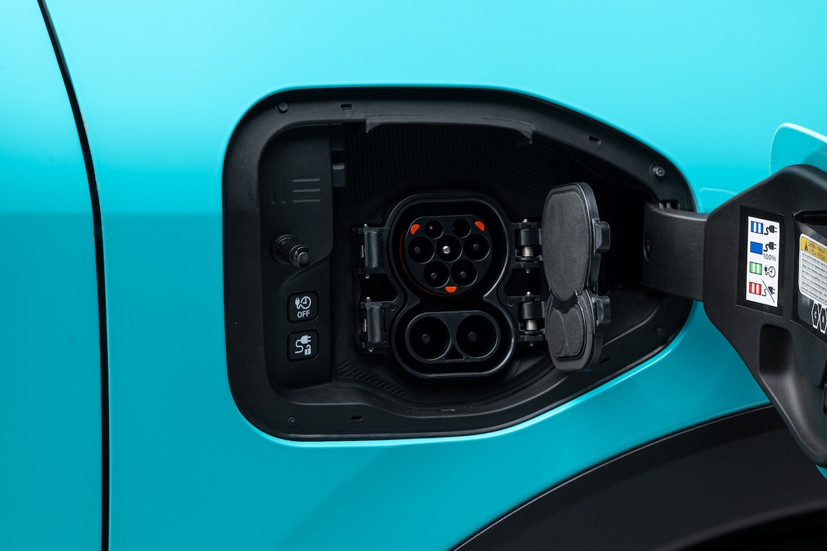 Nissan svela la nuova LEAF 2026, evoluzione elettrica da 604 km Nissan svela la nuova LEAF 2026, evoluzione elettrica da 604 km