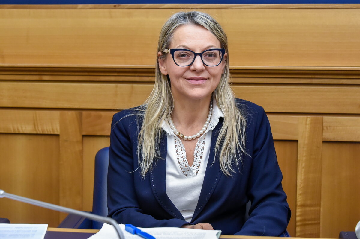 IA, business da 1300 mld entro il 2030. Cavandoli (Lega): “Opportunità per le imprese, serve una spinta fiscale” IA, business da 1300 mld entro il 2030. Cavandoli (Lega): “Opportunità per le imprese, serve una spinta fiscale”