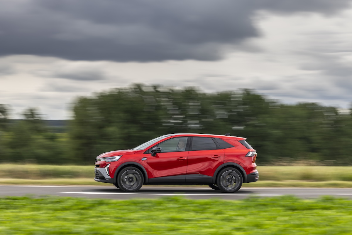 Renault lancia due nuove motorizzazioni Full Hybrid per Espace e Symbioz