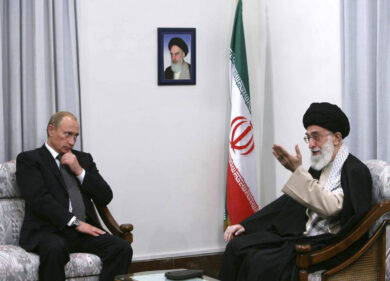 Putin a gamba tesa: “Uccidere Khamenei non è nemmeno in discussione”. Poi su Zelensky…