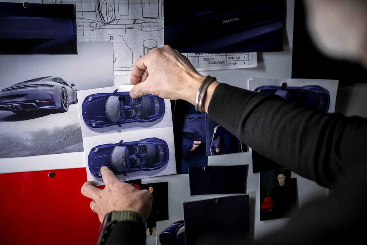 Porsche celebra i 40 anni con 911 e Taycan by Ferragamo Porsche celebra i 40 anni con 911 e Taycan by Ferragamo