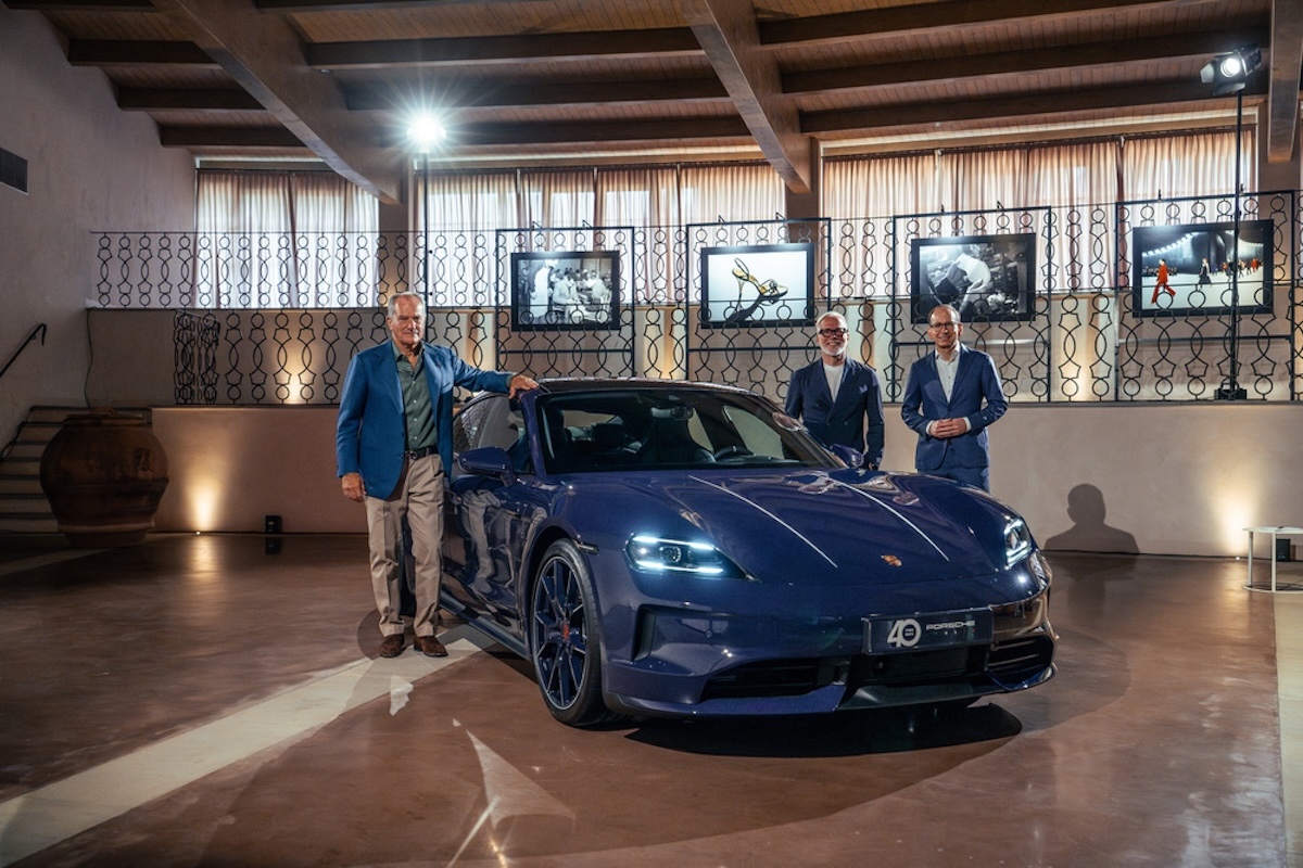 Porsche celebra i 40 anni con 911 e Taycan by Ferragamo Porsche celebra i 40 anni con 911 e Taycan by Ferragamo