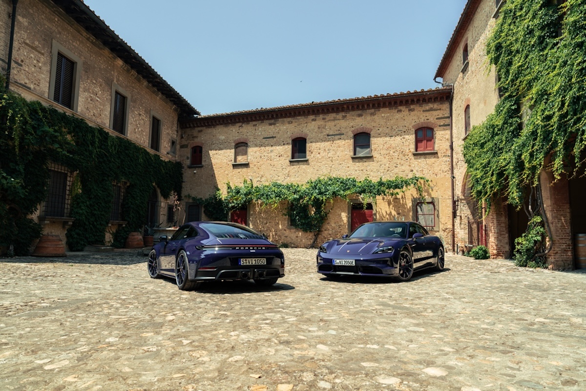 Porsche celebra i 40 anni con 911 e Taycan by Ferragamo Porsche celebra i 40 anni con 911 e Taycan by Ferragamo