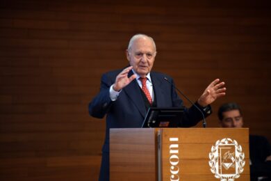 Consob, il presidente Savona avverte: “Criptovalute? Mi ricordano la crisi del 2008…”. E su risiko e golden power…