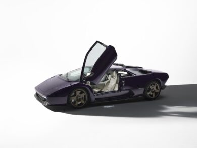 Eccentrica Diablo sfida la hillclimb di Goodwood 2025
