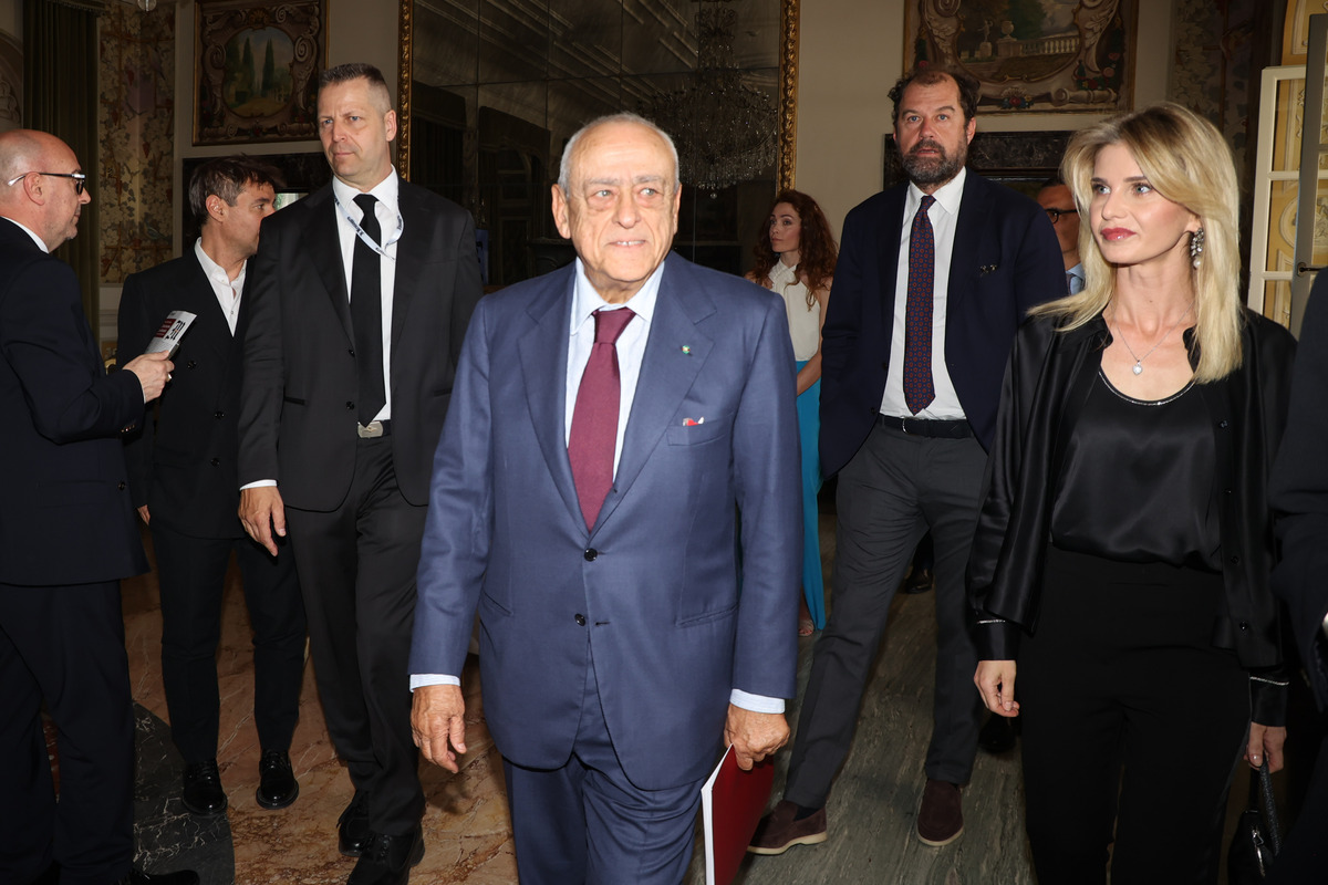 Manager/ Caltagirone, da Mediobanca a Generali al colpo su ClassEditori: chi è l’imprenditore romano che gioca a Risiko con l’economia italiana Manager/ Caltagirone, da Mediobanca a Generali al colpo su ClassEditori: chi è l’imprenditore romano che gioca a Risiko con l’economia italiana