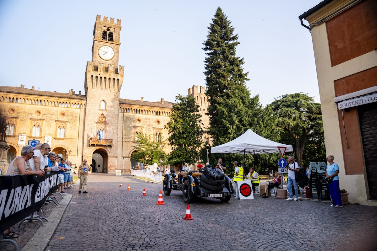 1000 Miglia 2025, Vesco-Salvinelli tornano al comando 1000 Miglia 2025, Vesco-Salvinelli tornano al comando