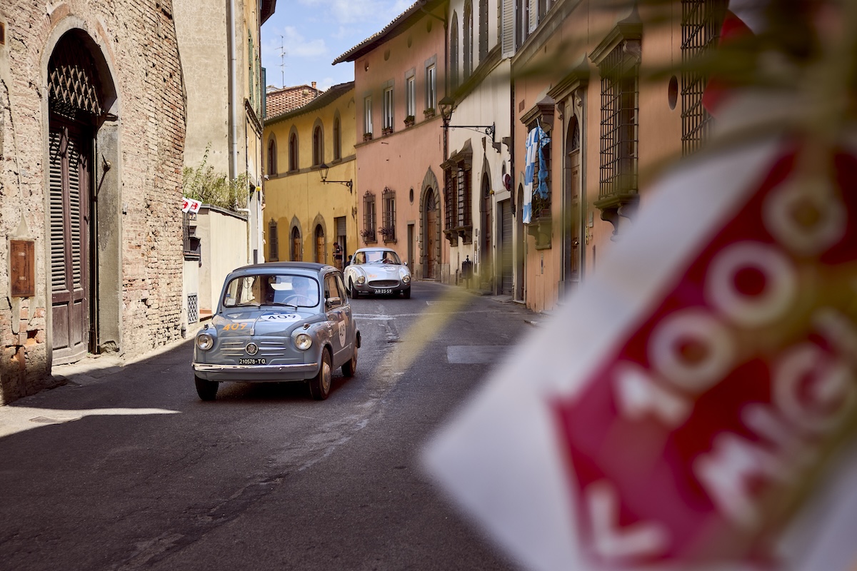 FIAT 600 e Abarth protagoniste alla 1000 Miglia 2025 FIAT 600 e Abarth protagoniste alla 1000 Miglia 2025