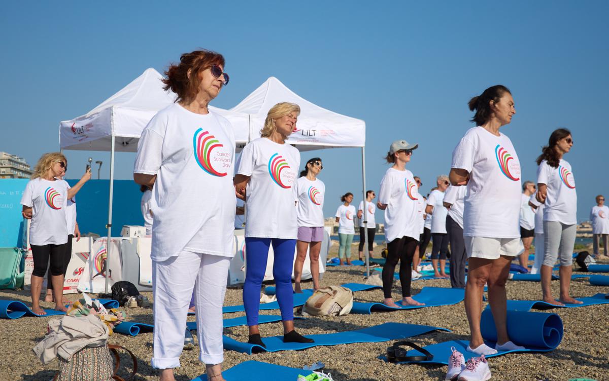 LILT Bari, seduta di yoga al sorgere del sole a Pane e Pomodoro