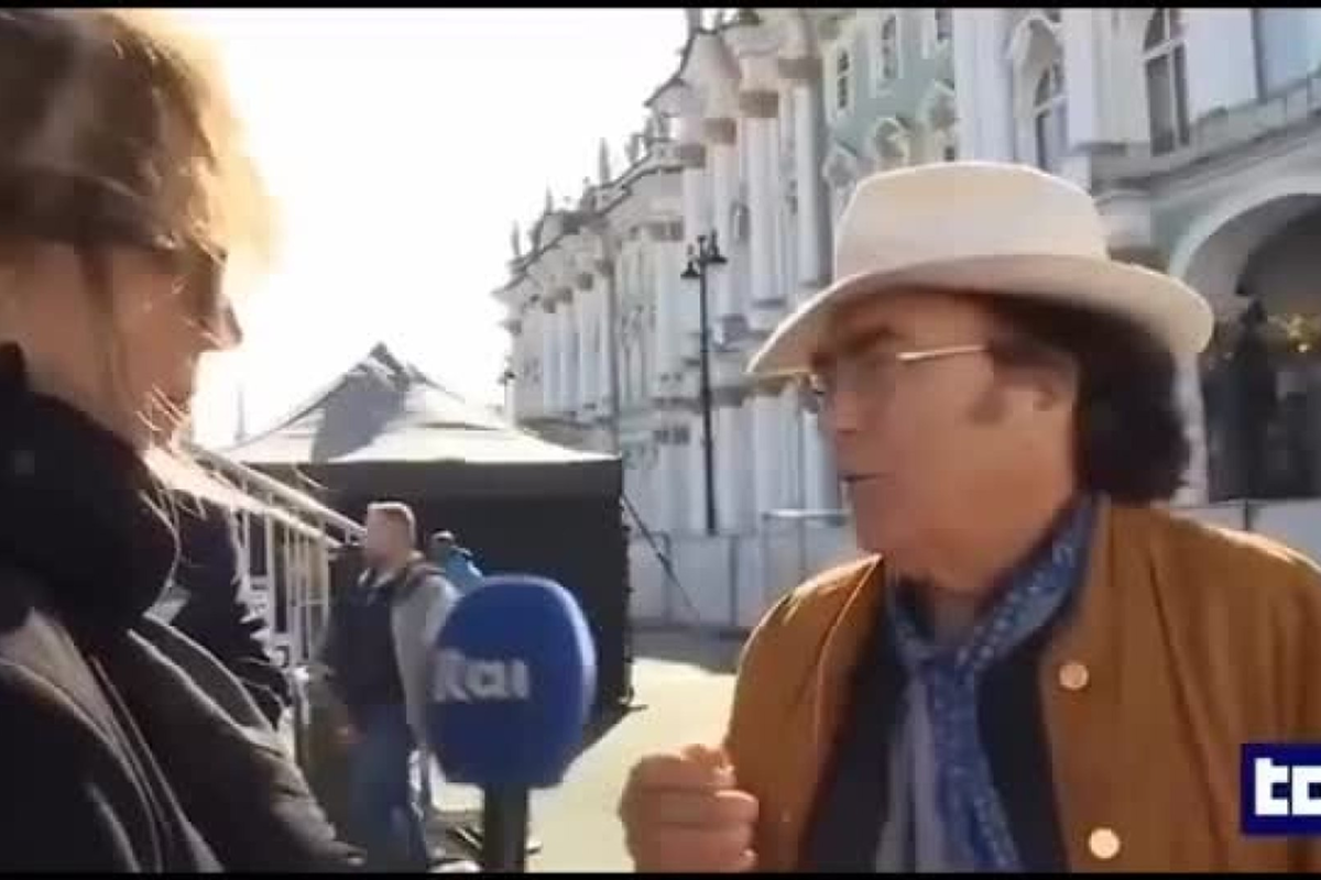 Al Bano dalla Russia, incredibile gaffe al Tg1: “Accendi la tv e sembra che ci siano le bombe”. La giornalista: “Non è qui la guerra” Al Bano dalla Russia, incredibile gaffe al Tg1: “Accendi la tv e sembra che ci siano le bombe”. La giornalista: “Non è qui la guerra”