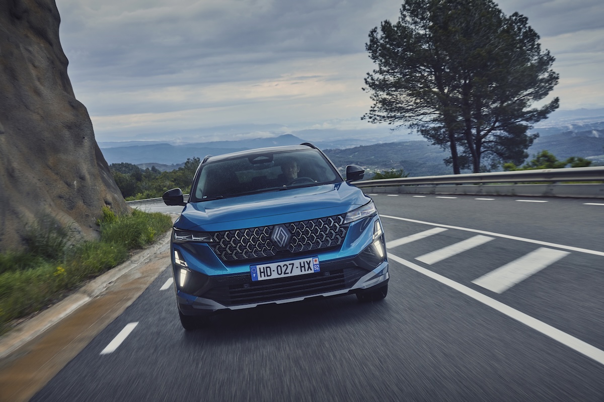 Renault Austral: il SUV ibrido comodo, tecnologico e sicuro