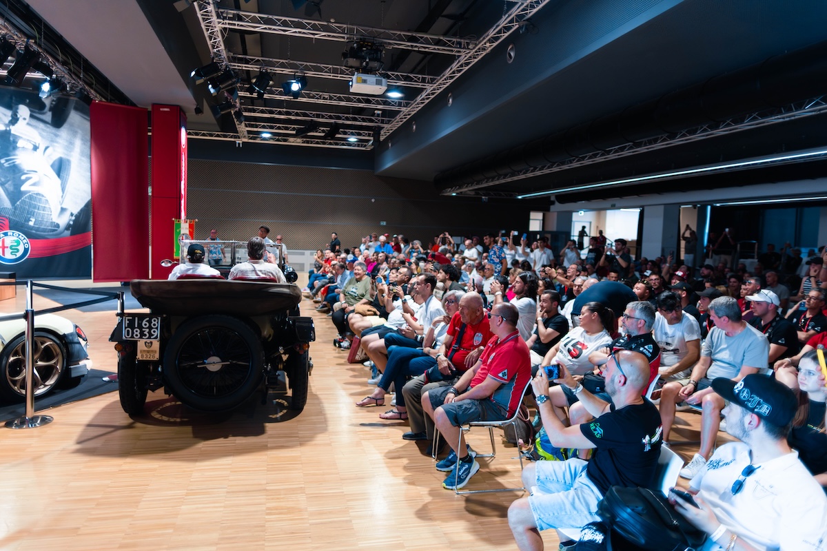 Alfa Romeo, 115 anni di passione celebrati ad Arese e in tutto il mondo Alfa Romeo, 115 anni di passione celebrati ad Arese e in tutto il mondo